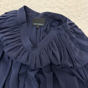 Cynthia Rowley midi-length, pleated, silk skirt, Size 0 Navy Blue